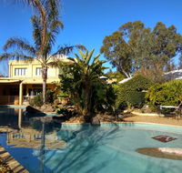 Madison Spa Motel - Adults Only - Accommodation in Bendigo