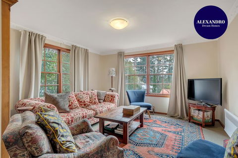 Malvern Mountain Retreat & Pets Welcome - Accommodation in Bendigo 0
