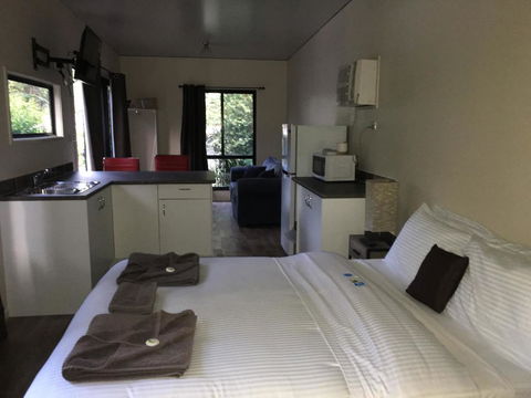 Mapleton Cabins & Caravan Park - Accommodation in Bendigo 3