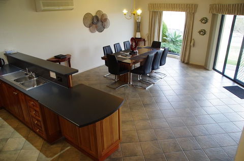 Marina Park View - Accommodation in Bendigo 3