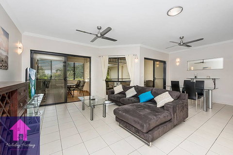 Marina View Apartment - Walk To The Strand - Accommodation in Bendigo 3