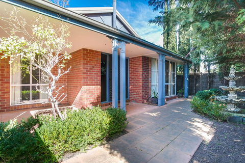 McCrae On The Beach - Right On The Magnificent Beach - Accommodation in Bendigo 0