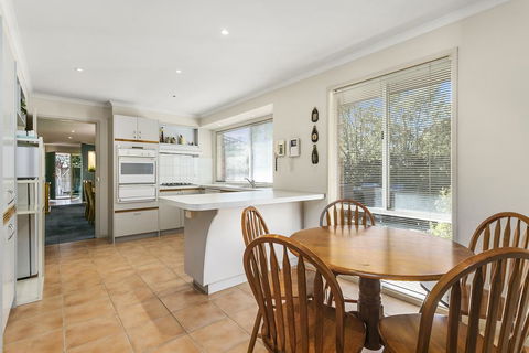McCrae On The Beach - Right On The Magnificent Beach - Accommodation in Bendigo 2