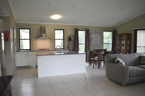 Melawondi Spring Retreat - Accommodation in Bendigo 2
