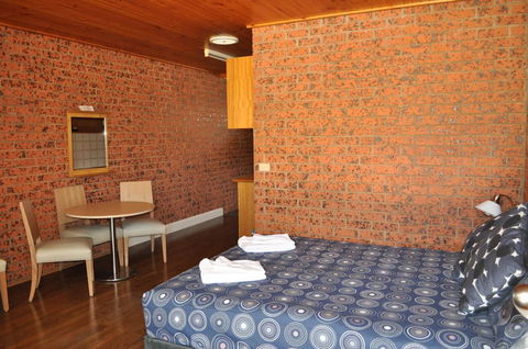 Merrijig Motor Inn - Accommodation in Bendigo 1