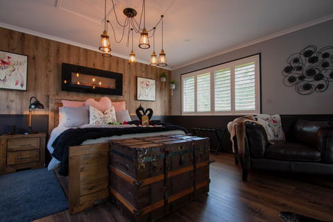 Misty Valley Homestayz - Accommodation in Bendigo 1