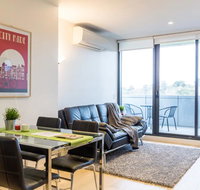 Modern 1 Bedroom Apartment In Tranquil Parklands - Accommodation in Bendigo