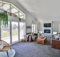 Mortimers Wines - The Canopy Loft - Accommodation in Bendigo