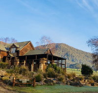 Mountain Grass Lodge 2 bedroom - Accommodation in Bendigo