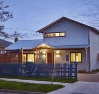 MounTin Hut - Central Bright - Accommodation in Bendigo