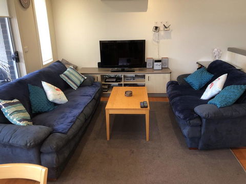 MURRAY GRANGE VILLA 4 - Accommodation in Bendigo 1