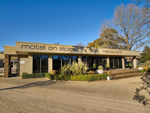Myrtleford Motel On Alpine - Accommodation in Bendigo 3