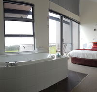 Cosy Corner Sea View Apartments - Accommodation in Bendigo