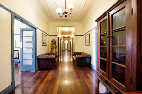 Captain Stirling Hotel - Accommodation in Bendigo 22