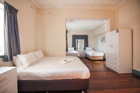 Captain Stirling Hotel - Accommodation in Bendigo 2