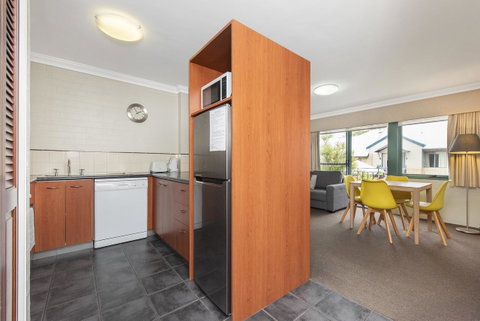 Subiaco Village 20 - Accommodation in Bendigo 9