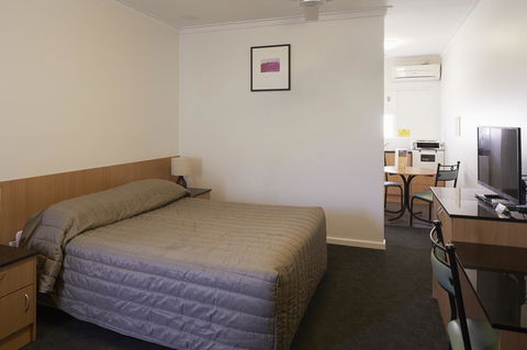 Baileys Parkside Motel By VetroBlu - Accommodation in Bendigo 9