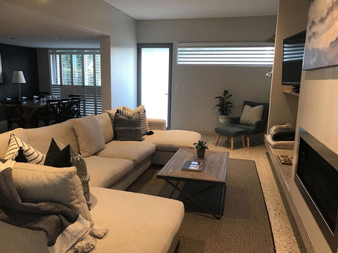 The Urban Beach House - Accommodation in Bendigo 3