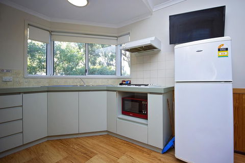 Discovery Parks - Woodman Point - Accommodation in Bendigo 2