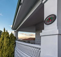 Serpentine Rose - Accommodation in Bendigo