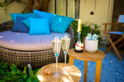 Cottesloe Artist's Beach Retreat - Accommodation in Bendigo 29