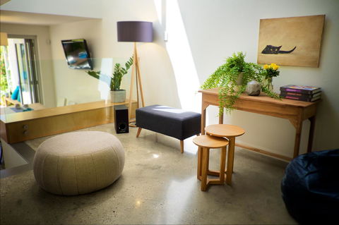 Cottesloe Artist's Beach Retreat - Accommodation in Bendigo 17