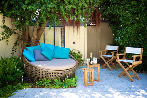 Cottesloe Artist's Beach Retreat - Accommodation in Bendigo 1
