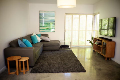 Cottesloe Artist's Beach Retreat - Accommodation in Bendigo 5