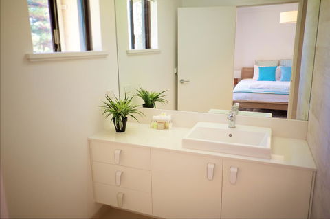 Cottesloe Artist's Beach Retreat - Accommodation in Bendigo 20