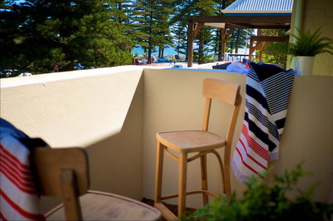 Cottesloe Artist's Beach Retreat - Accommodation in Bendigo 14