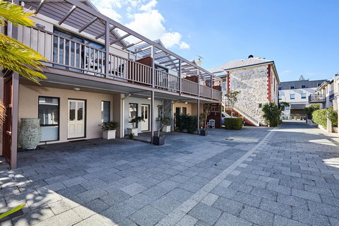 Fremantle Townhouse U/5 - Accommodation in Bendigo 13