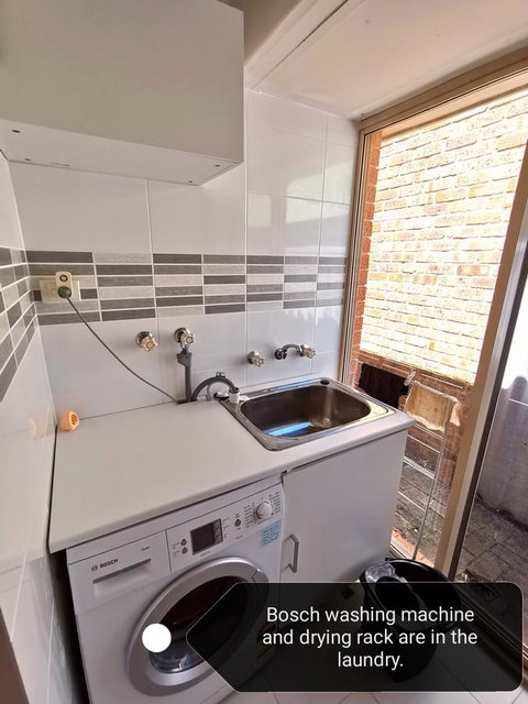 Cosy Easy Access Home Near Perth CBD And Fremantle - Accommodation in Bendigo 2