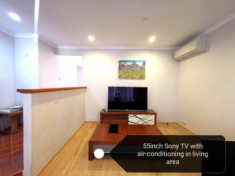 Cosy Easy Access Home Near Perth CBD And Fremantle - Accommodation in Bendigo 5