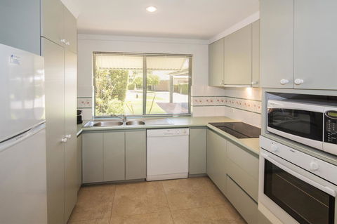 Bayshore Beachside Resort - Accommodation in Bendigo 12
