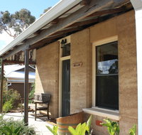 Hotham Ridge Winery and Cottages - Accommodation in Bendigo