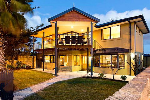 Mullaloo Beachfront Retreat - Accommodation in Bendigo 0