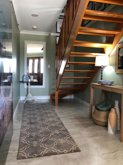 Mullaloo Beachfront Retreat - Accommodation in Bendigo 1