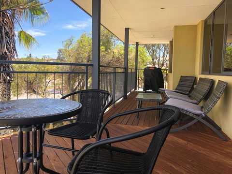 Mullaloo Beachfront Retreat - Accommodation in Bendigo 11