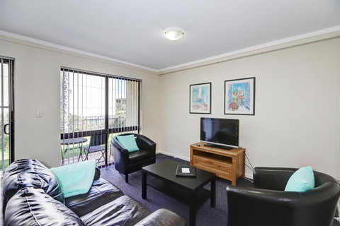 West Beach Lagoon 202 - Quiet & Ground Floor! - Accommodation in Bendigo 12