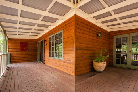 Riverglen Chalets - Accommodation in Bendigo 7
