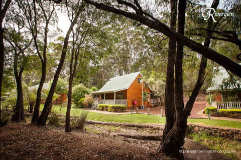 Riverglen Chalets - Accommodation in Bendigo 26