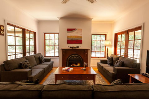 Riverglen Chalets - Accommodation in Bendigo 3