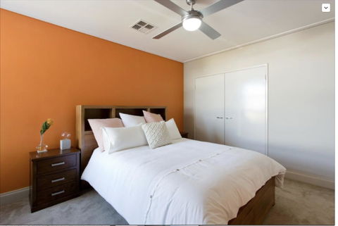 Adele's Luxury South Beach Apartment With King Bed - Accommodation in Bendigo 3