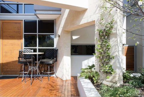 Adele's Luxury South Beach Apartment With King Bed - Accommodation in Bendigo 21