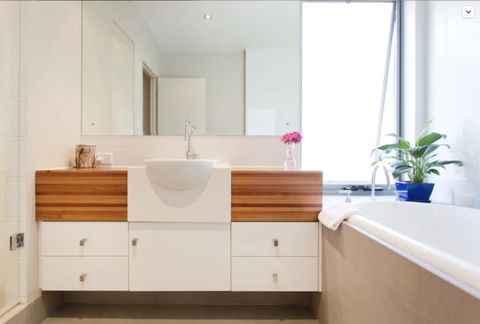 Adele's Luxury South Beach Apartment With King Bed - Accommodation in Bendigo 15