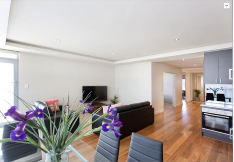 Adele's Luxury South Beach Apartment With King Bed - Accommodation in Bendigo 9