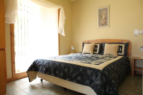 Riverside Retreat Chalets, Walpole - Accommodation in Bendigo 7