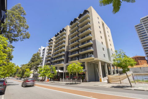 Oversized Eastend Sleeps 6 Free PARKING+POOL WIFI - Accommodation in Bendigo 25
