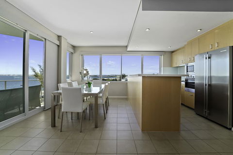 Luxury Suite Bunbury - Accommodation in Bendigo 9