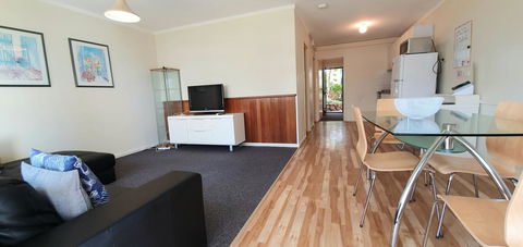 West Beach Lagoon 208 â€“ Great Value! - Accommodation in Bendigo 5